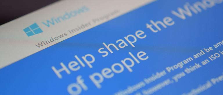 Download Windows 10 Insider Redstone Preview Build 14295 ISO